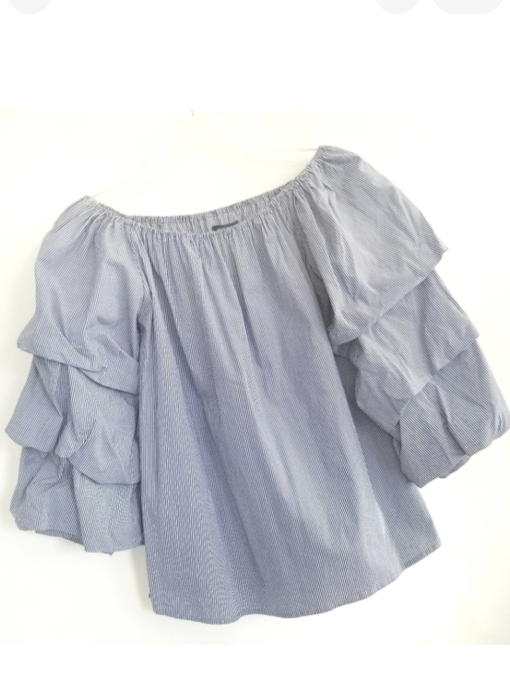 NWOT‎ Max Edition puff sleeve off shoulder top